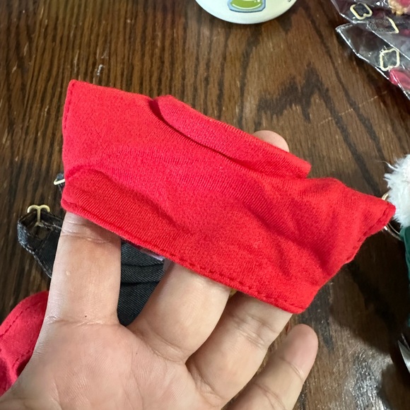 McDonald's Employee Labubu clothes - Picture 3 of 5